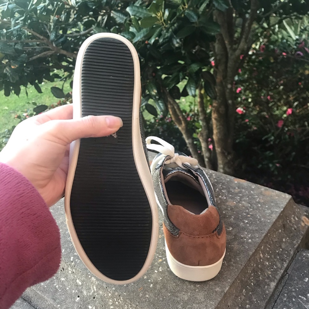Naturalizer Metallic Crackle Morrison Sneakers - Picture 11 of 12